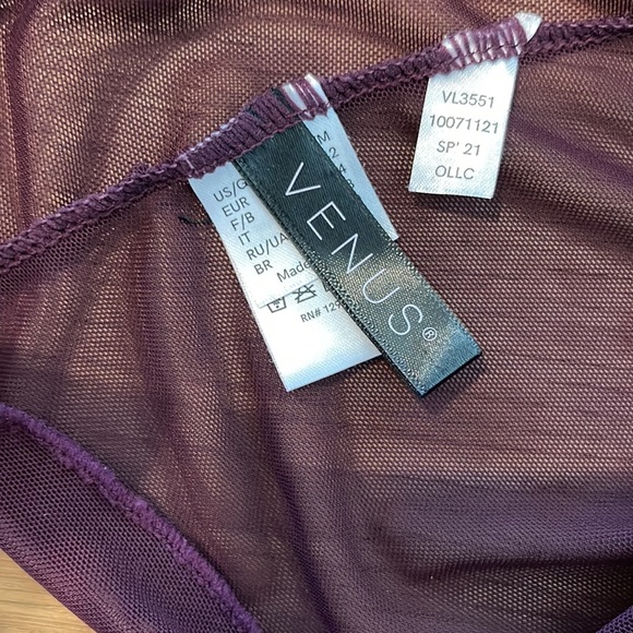 Venus Lingerie - Picture 2 of 4